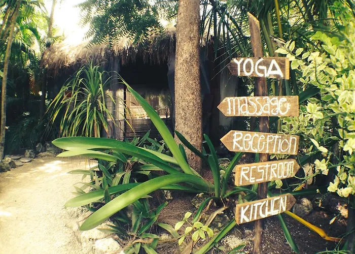 Hotel Yoga Shala 3*